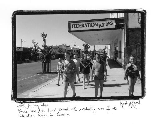 Parade beauties head toward the marshalling area for the Federation Parade in Corowa, 28th January 2001 [picture] / Wendy McDougall