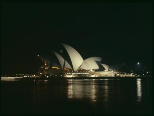 [Sydney Opera House at night, 3] [picture] / Don McMurdo