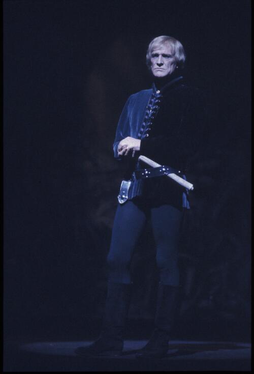 [Portrait of Richard Harris as King Arthur in Camelot, Sydney Entertainment Centre, August 1984, 1] [transparency] / Don McMurdo