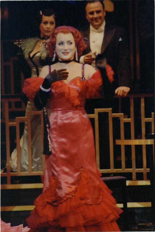 [Portrait of Amelia Farrugia as Adele in Die fledermaus, Australian Opera,  January 1997, 2] [picture] / Don McMurdo