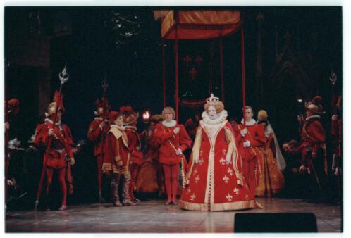 [Australian Opera performance of Les Huguenots starring Dame Joan Sutherland as Queen Marguerite de Valois, September 1990 (Joan Sutherland's farewell season)] [picture] / Don McMurdo