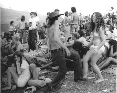 Some of the crowd had enough energy to dance the day away, oblivious to the crowd around them, Sunbury 1972 [picture] / Soc Hedditch
