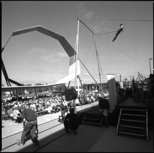 [Flying Fruit Fly Circus trapeze performance at the opening ceremony of the National Museum of Australia, Canberra, 11 March 2001] [picture] / Loui Seselja