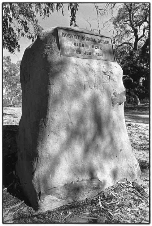 Stone cairn at Burke's tree, Cooper Creek, November, 2001 [picture] / Jon Rhodes