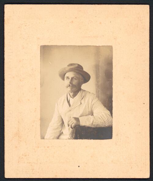 Portrait of Samuel Shumack, Springvale, Weetangera, 1906 [picture]