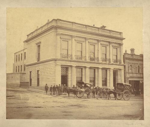 [Union Bank of Australia, Ballarat, Victoria] [picture]