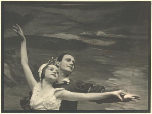 Portrait of Ann Somers (Kathleen Gorham) and Miro Zloch in Swan lake, Act II, Ballet Rambert, 1948, [3] [picture] / Walter Stringer