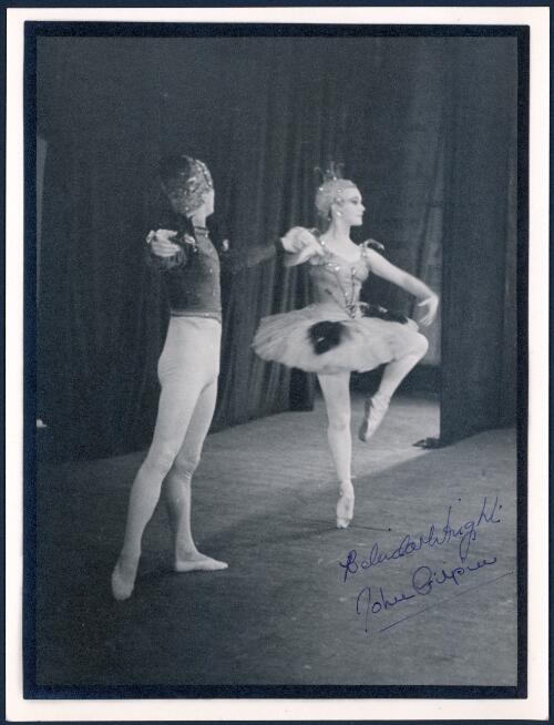 Ballet Rambert performance of Bluebird, starring Belinda Wright and John Gilpin in pas de deux, Princess Theatre, 1947 [picture] / Walter Stringer
