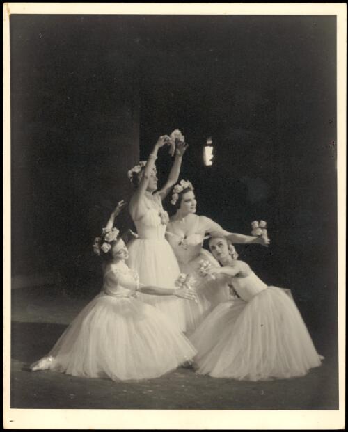 Portrait of Strelsa Heckelman, Marita Lowdon, Eve King and Maureen Davis in Pas de quatre, National Theatre Ballet, Princess Theatre, 1951 [picture] / Walter Stringer