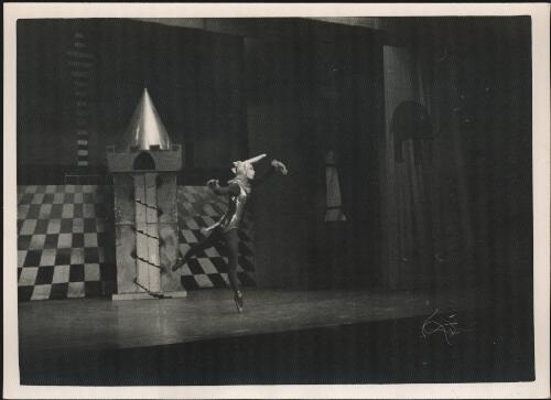 Victorian Ballet Guild performance of the dragon scene in Contes heraldiques, Little Theatre, South Yarra, Melbourne, 1959 [picture] / Walter Stringer