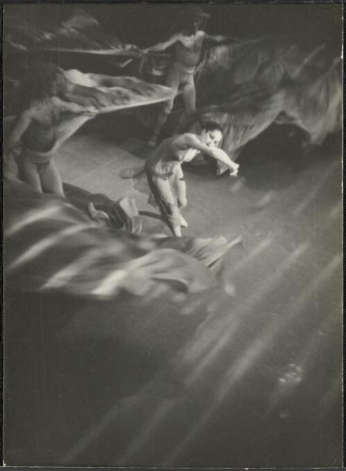 Australian Ballet performance of Yugen, starring Kathleen Gorham as The Moon Goddess, 1965, [2] [picture] / [Walter Stringer]