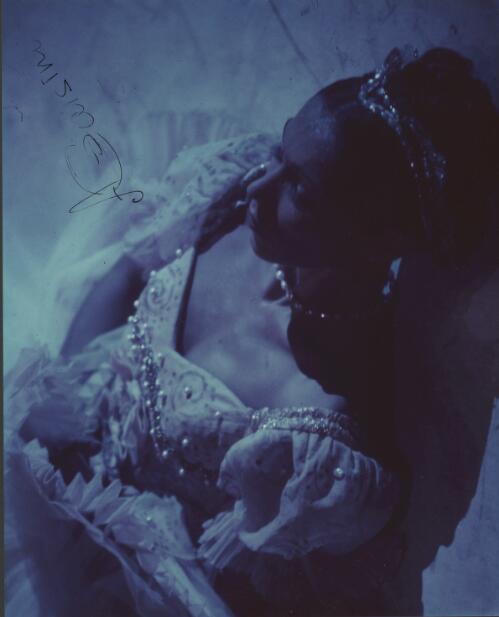 Portrait of Ai-gul Gaisina in Sleeping beauty, the Australian Ballet, 1974 (5?) [picture] / [Walter Stringer]