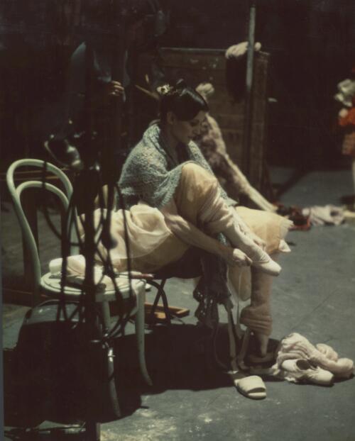 Carla Fracci prepares for Giselle, the Australian Ballet, 1976 [picture] / Walter Stringer