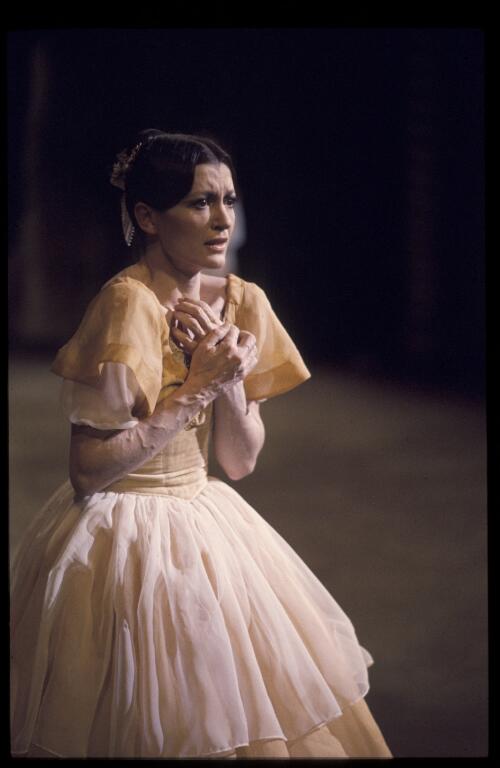Carla Fracci in Giselle, 1976, The Australian Ballet [transparency] / Walter Stringer