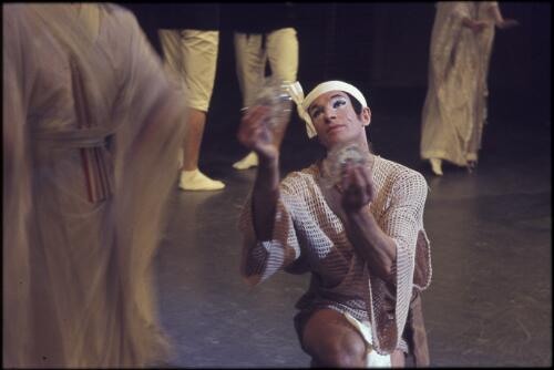 Alan Alder as Hakuryo the Fisherman in a scene from the Australian Ballet production of Yugen, 1965, 3 [transparency] / Walter Stringer