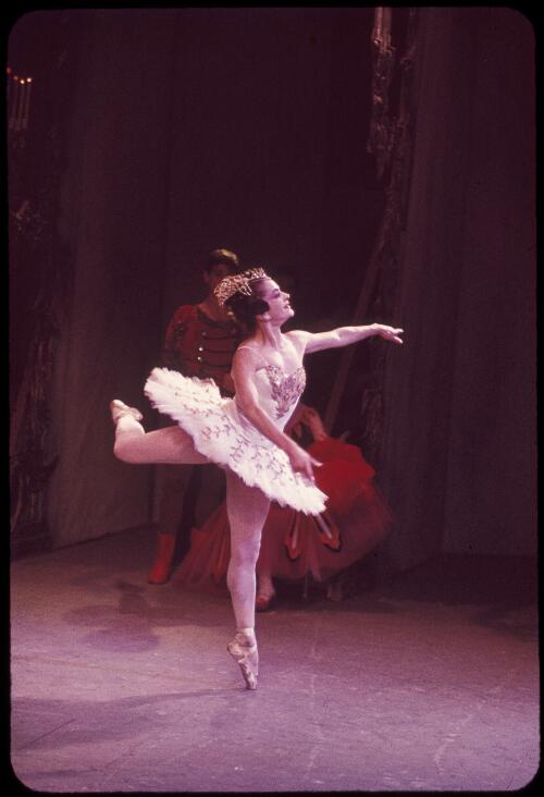 Kathleen Gorham as Aurora in the Borovansky Ballet production of The Sleeping Princess, c. 1959 [transparency] / Walter Stringer