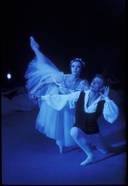 Elaine Fifield and Bryan Lawrence in the Australian Ballet production of Les sylphides, 1964 [transparency] / Walter Stringer