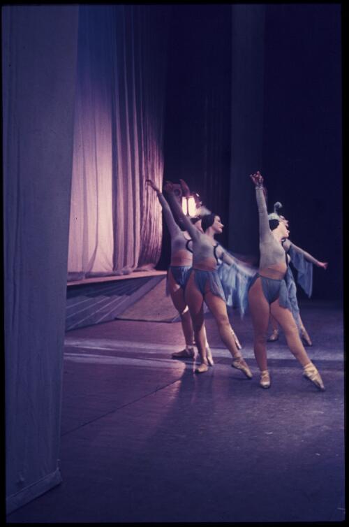 Scene from Les presages, Borovansky Ballet, 1955, [1] [transparency] / Walter Stringer