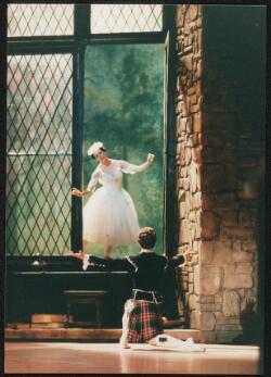 Jeremy Ransom and Fiona Tonkin in La sylphide, Australian Ballet