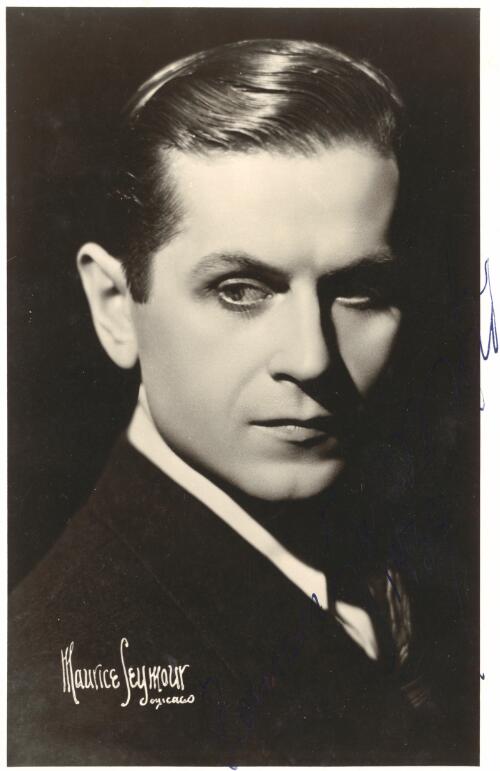 Portrait of Roman Jasinsky, 1939 [picture] / Maurice Seymour