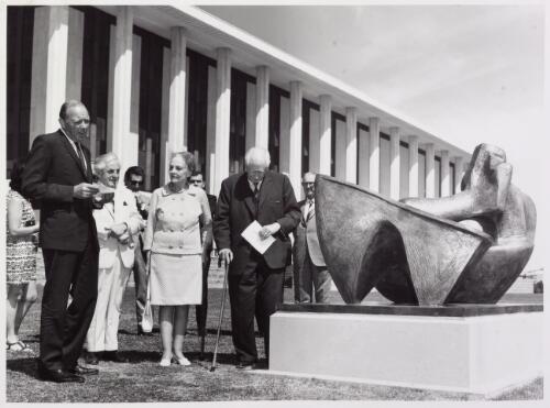 Official hand-over ceremony for Henry Moore's sculpture "Two piece reclining figure no. 9" outside the National Library of Australia, Canberra, 1970 [picture] / NDC