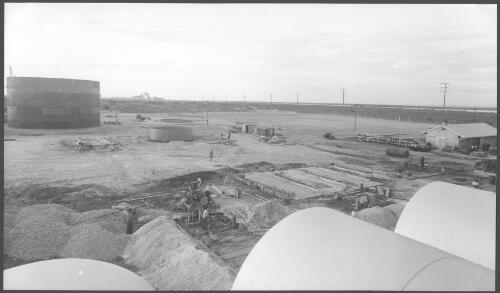 View of construction work of tank B.1 and surrounding buildings, seaboard terminal, Birkenhead, South Australia [picture]