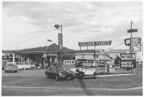 View of the Golden Fleece service station at Garbutt, Queensland [picture]