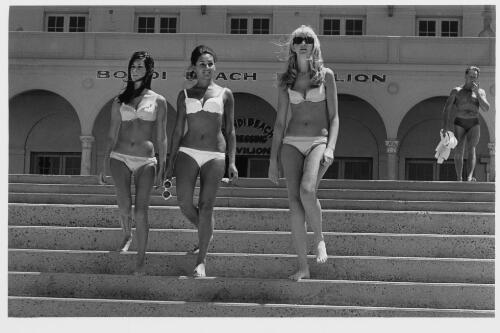 Australian beach series, 1960s [picture] / Jeff Carter