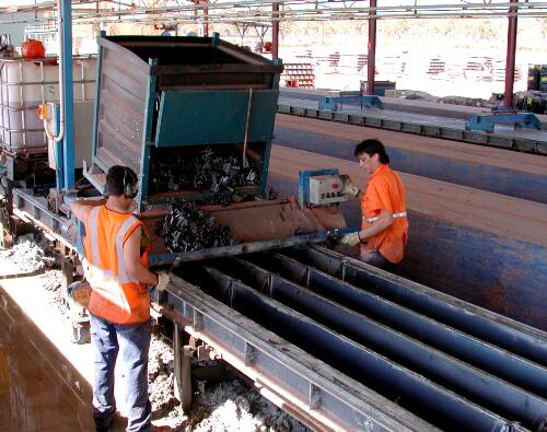 Alice Springs to Darwin Railway construction, Northern Territory, 2002 [picture] / Francis Reiss and June Orford