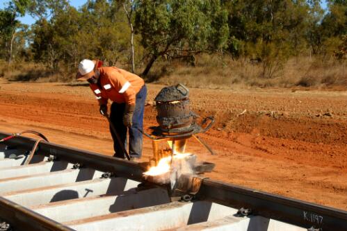 Welding of rail joints, [2] [picture] / June Orford