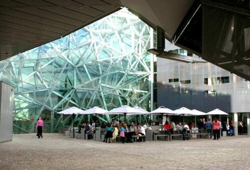 [Cafe in front of The Atrium wall, Federation Square, Melbourne, 2003] [picture] / June Orford