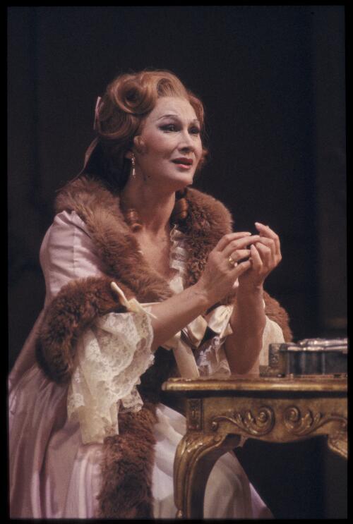 Marilyn Richardson in Der Rosencavalier, August 1983 [transparency] / Don McMurdo