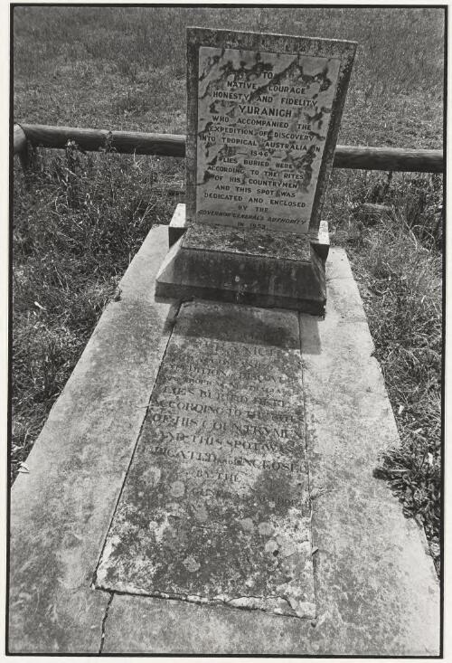 Grave of Yuranigh at Molong, New South Wales, 2001 [picture] / Jon Rhodes
