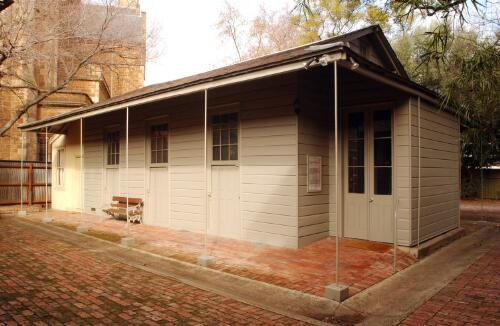 Friends' Meeting House, North Adelaide, 13 July, 2002 [2] [picture] / Damian McDonald