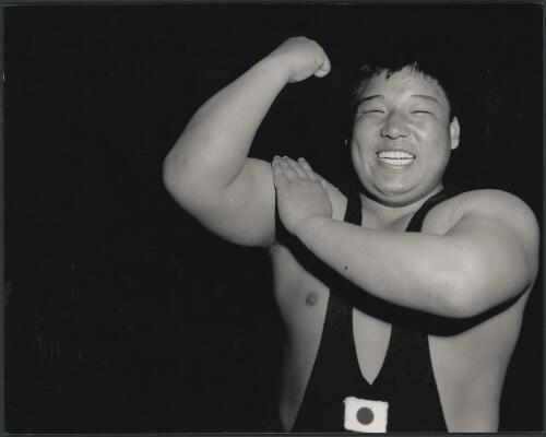 Suburo Nakao, heavy weight wrestler from Japan, Exhibition Building, Melbourne, 28 November 1956 [picture] / Bruce Howard