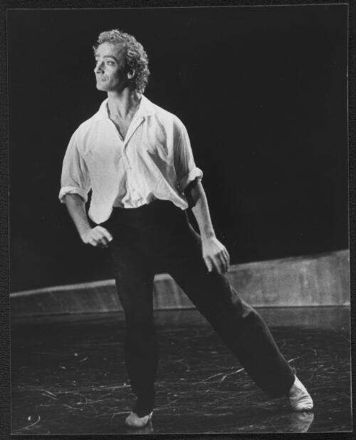 Graeme Murphy in the Sydney Dance Company production of Shining, 1986 [picture] / Branco Gaica