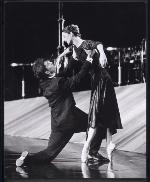 Andrea Toy and Alfred Williams in the Sydney Dance Company production of Shining, 1986 [picture] / Branco Gaica
