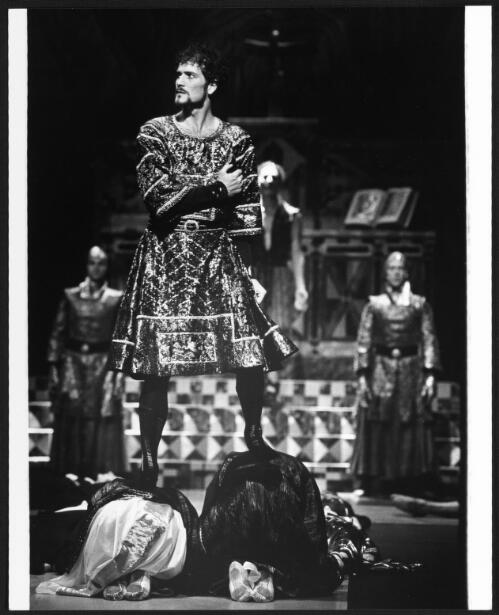 Ross Philip as King Roger in the Sydney Dance Company performance of King Roger, 1990 [picture] / Branco Gaica