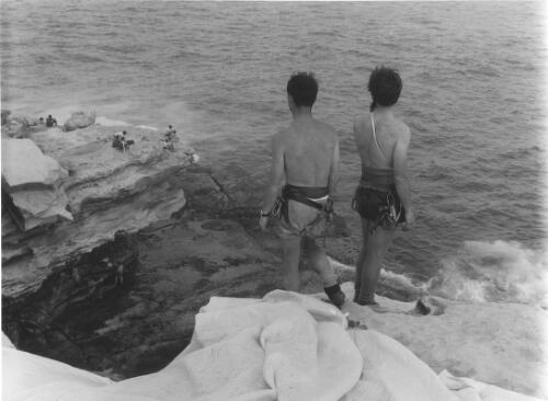 Christo covering Little Bay in Sydney, 1969, [3] [picture] / Raymond de Berquelle