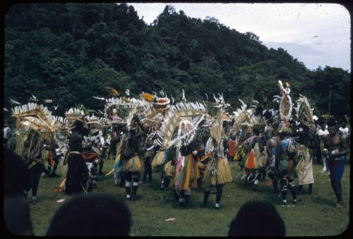 Sing-sing on Boxing Day at the Old Football Oval, Lae, between 1955 and 1960, [2] [transparency] / Tom Meigan