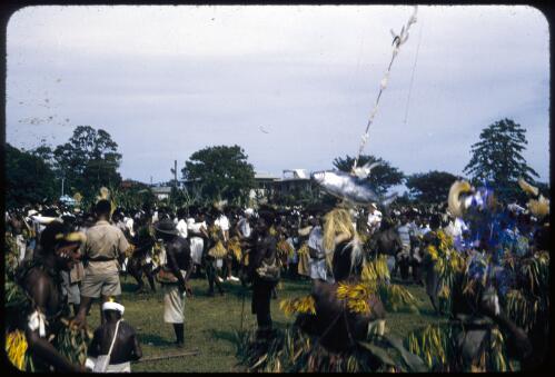 Sing-sing on Boxing Day at the Old Football Oval, Lae, between 1955 and 1960, [6] [transparency] / Tom Meigan