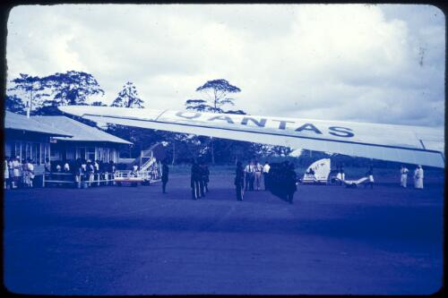 Reception on the tarmac at Lae for Prince Phillip, 1956, [4] [transparency] / Tom Meigan