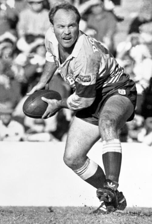 Wally Lewis in a match at Sydney Football Stadium, ca. 1989 [picture] / Ern McQuillan