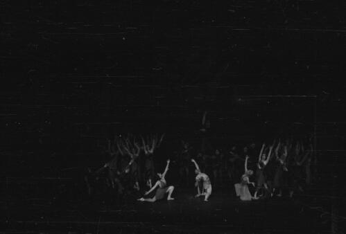 Dancers from the Original Ballet Russe in Symphonie Fantastique, Theatre Royal, Sydney, September 1940 [picture] / Ivan Repin
