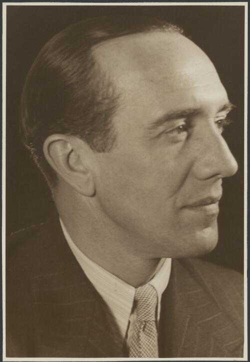 Portrait of Dimitri Rostoff, Bellevue Hill, New South Wales, 1940 [picture] / Ivan Repin