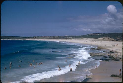 Maroubra Beach, Sydney, 28 February 1948 [transparency] / Robert Miller
