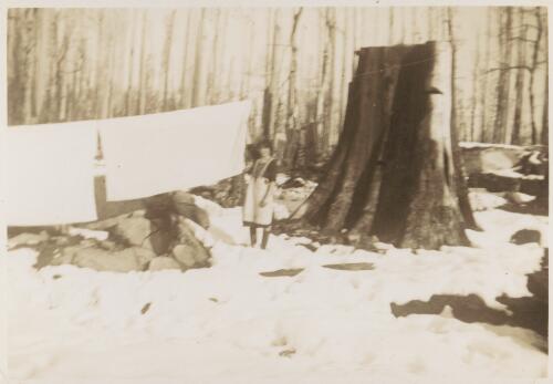 Mrs Hannah Burke, hanging out the washing, Limberlost, 1943 [picture]