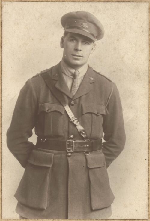 Portrait of Gordon Coghill, 1918? [picture] / Swaine