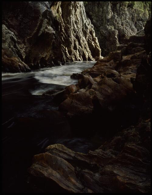 Masterpiece Alcove, Deliverance Reach, Franklin River, Tasmania, 1979, 2 [transparency] / Peter Dombrovskis