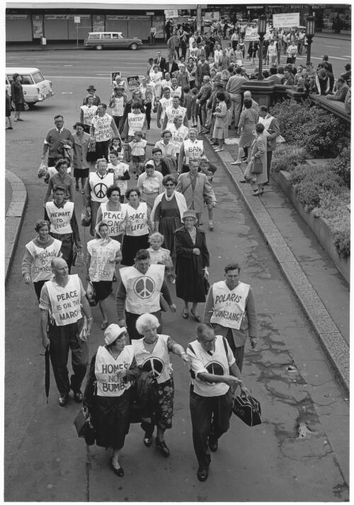 Campaign for nuclear disarmament march, Sydney, c.1963?, [2] [picture] / Jeff Carter